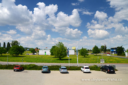 parkování u ubytovny v praze